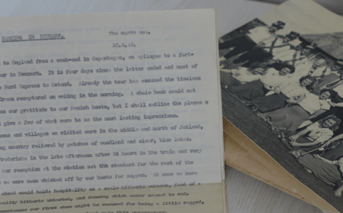 Identifying photos