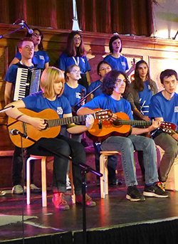 https://uk.patronbase.com/_CecilSharpHouse/Sections/Choose?prod_id=9K&perf_id=1